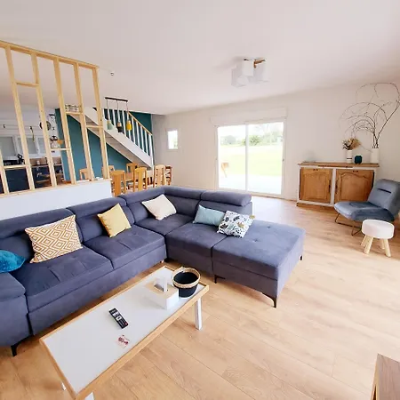 La Maison Au Bout Du Chemin Holiday home *